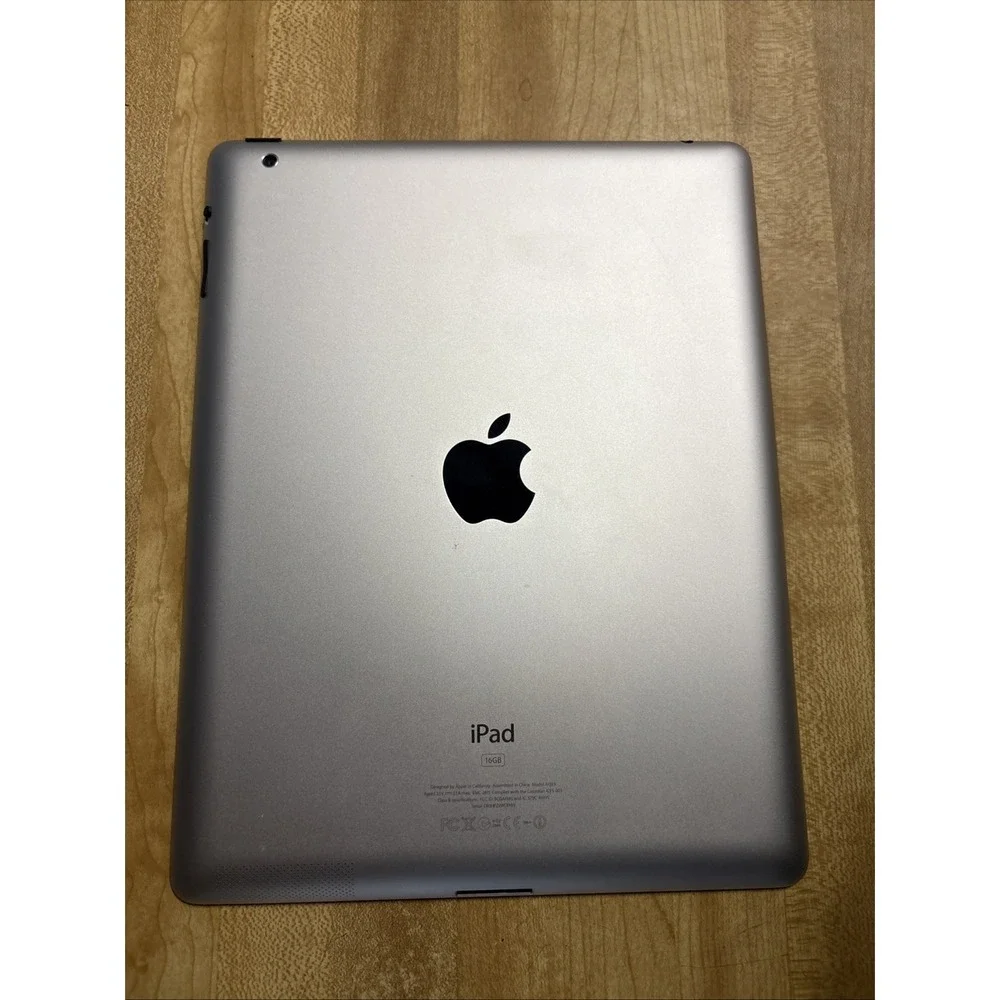 Apple iPad 2nd Gen 16GB WiFi Tablet Model A1395 Silver/Black For Repair READ